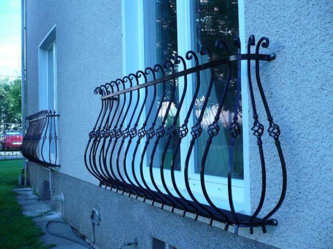 francezskie-kovannye-balkony-19